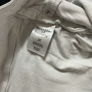 white ripped skinny jeans